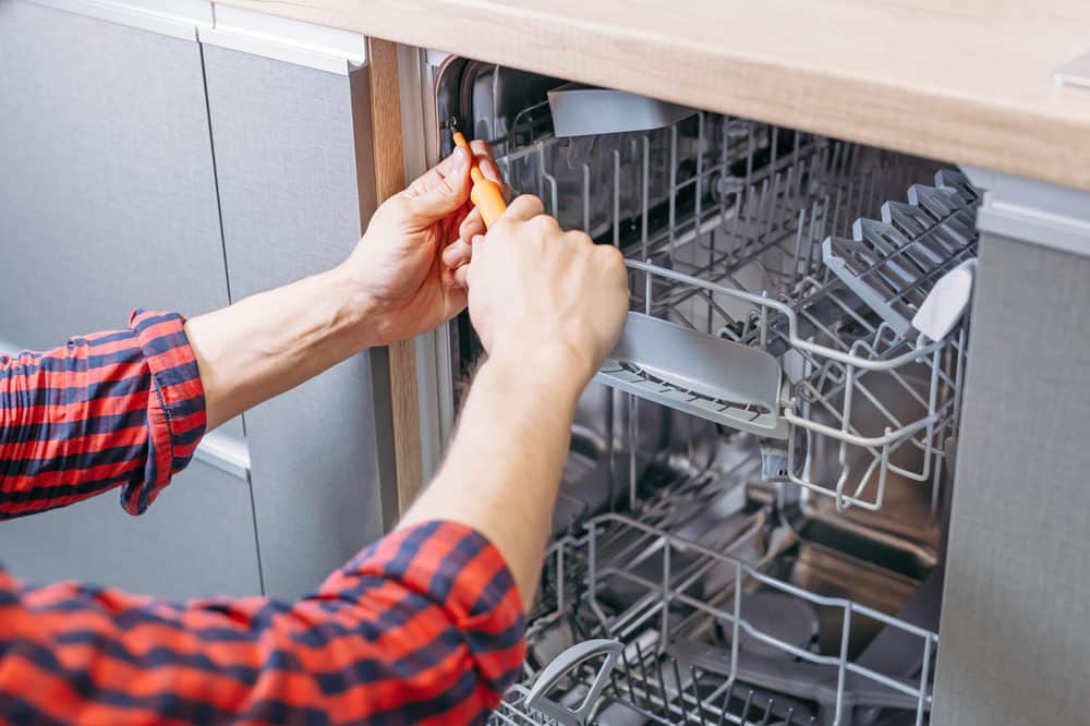 How to remove a dishwasher